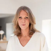 Colette Peeters, Osteopath